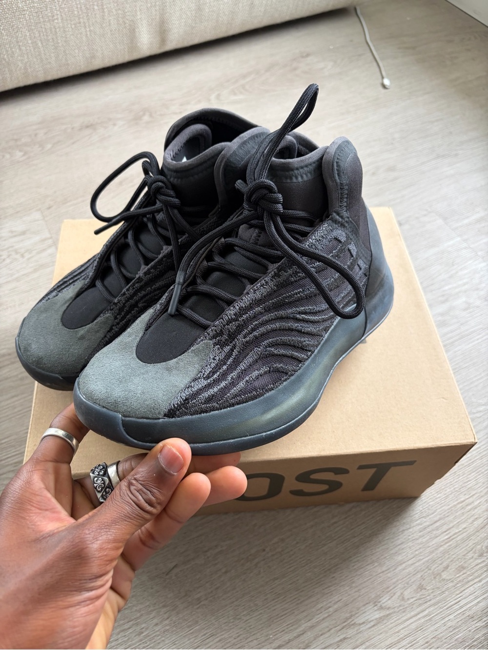 Adidas Yeezy QNTM "Onyx" sneakers